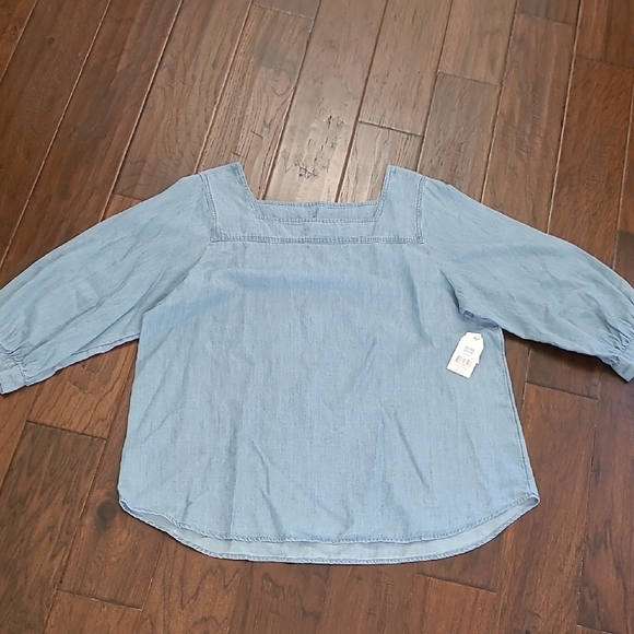 Time and Tru Tops - NWT Time and Tru Light Blue Chambray Blouse with Square Neck size XL (16-18)